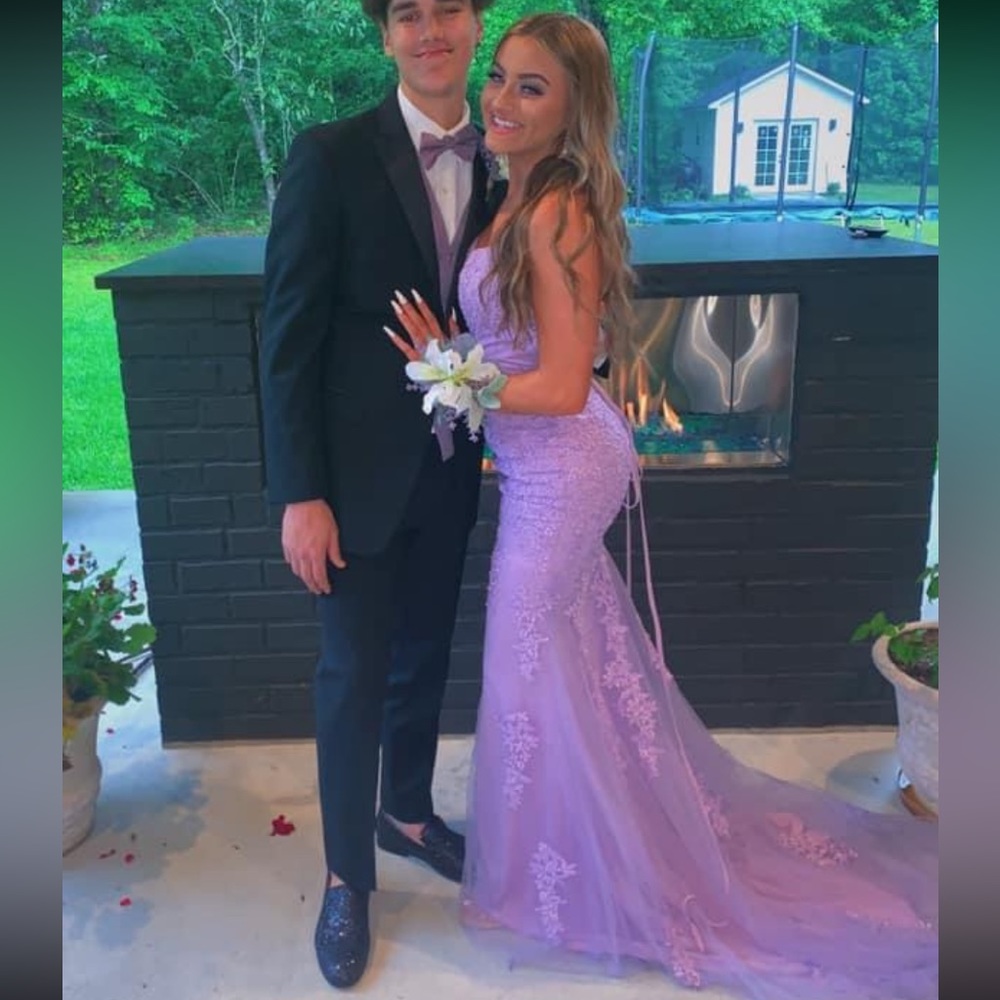 lavender formal gown/ prom dresss